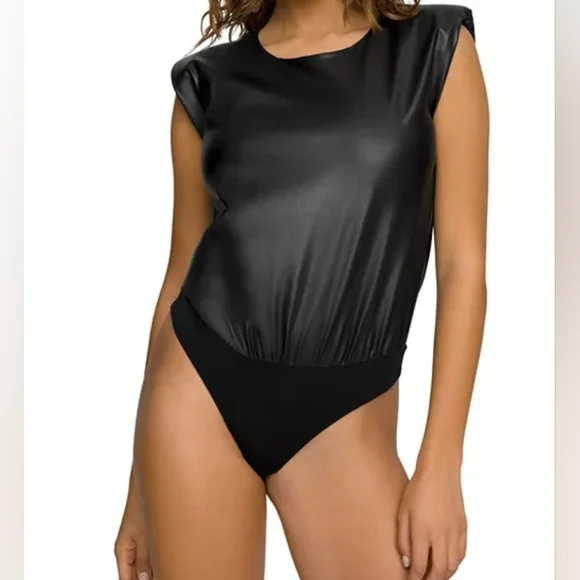 Good American Strong Shoulder Faux Leather Bodysuit - Picture 1 of 8
